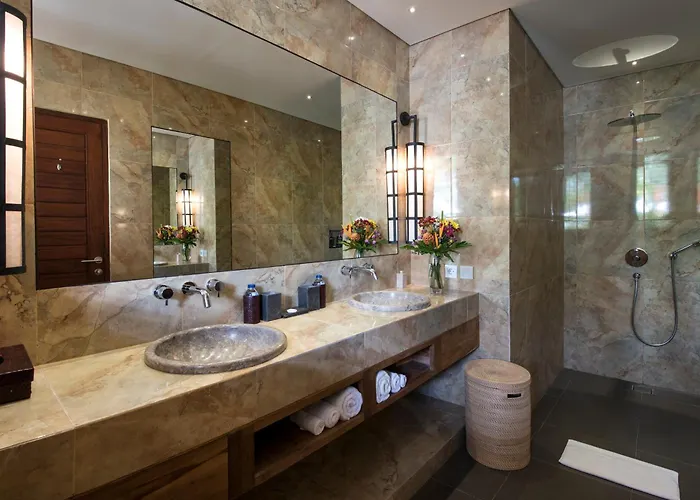 Tangram, 6 Bedrooms Private In