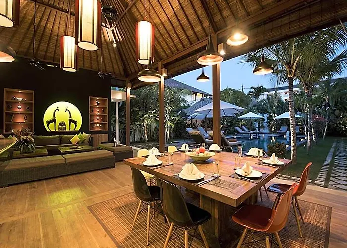 Tangram, 6 Bedrooms Private In *